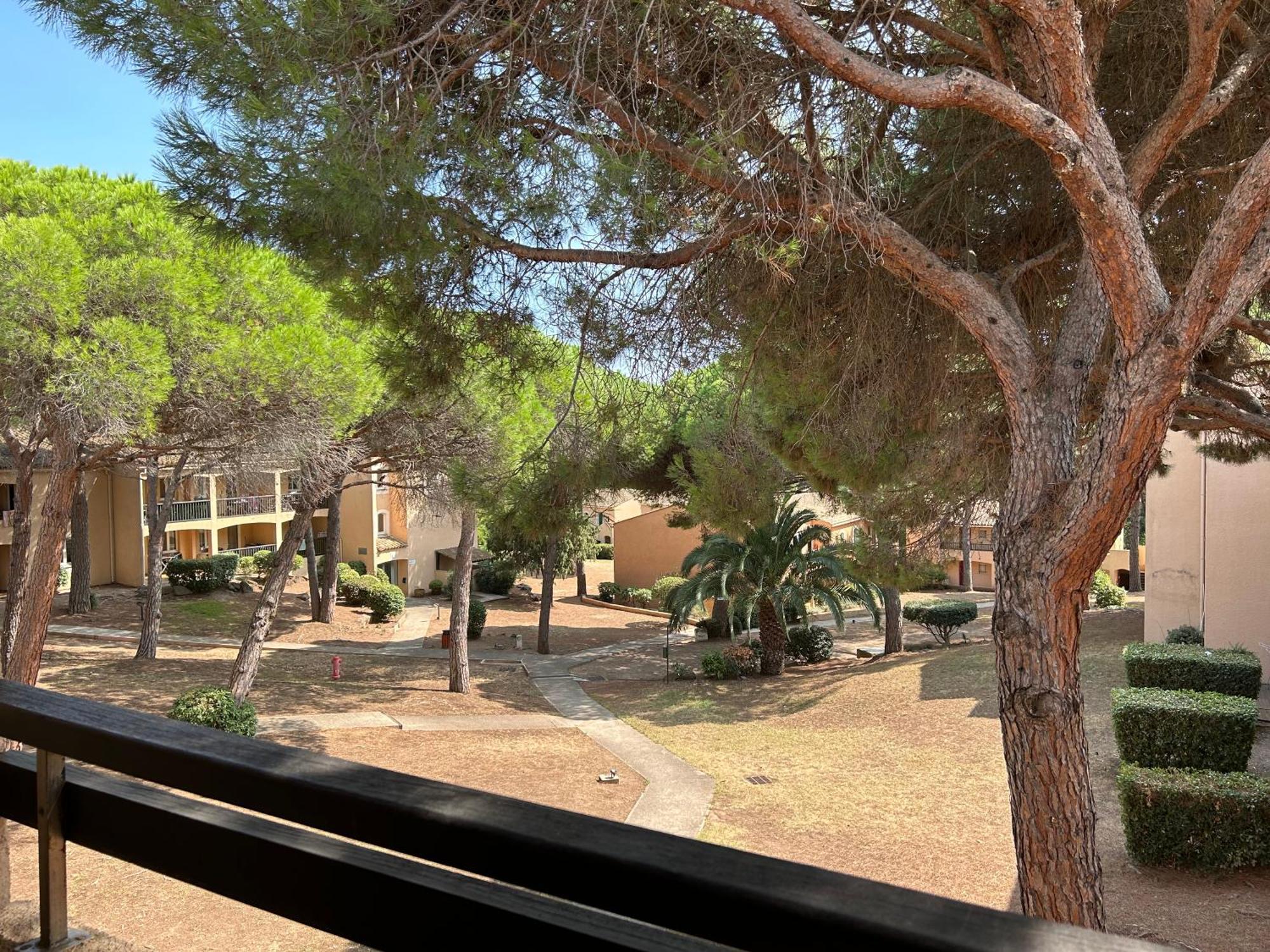 Domaine Valescure Appartement 1 Ou 2 Pieces Vue Jardin Ou Piscine Saint-Raphaël Exterior foto